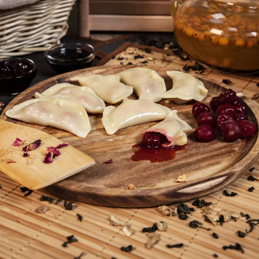 Пельмени, сырники